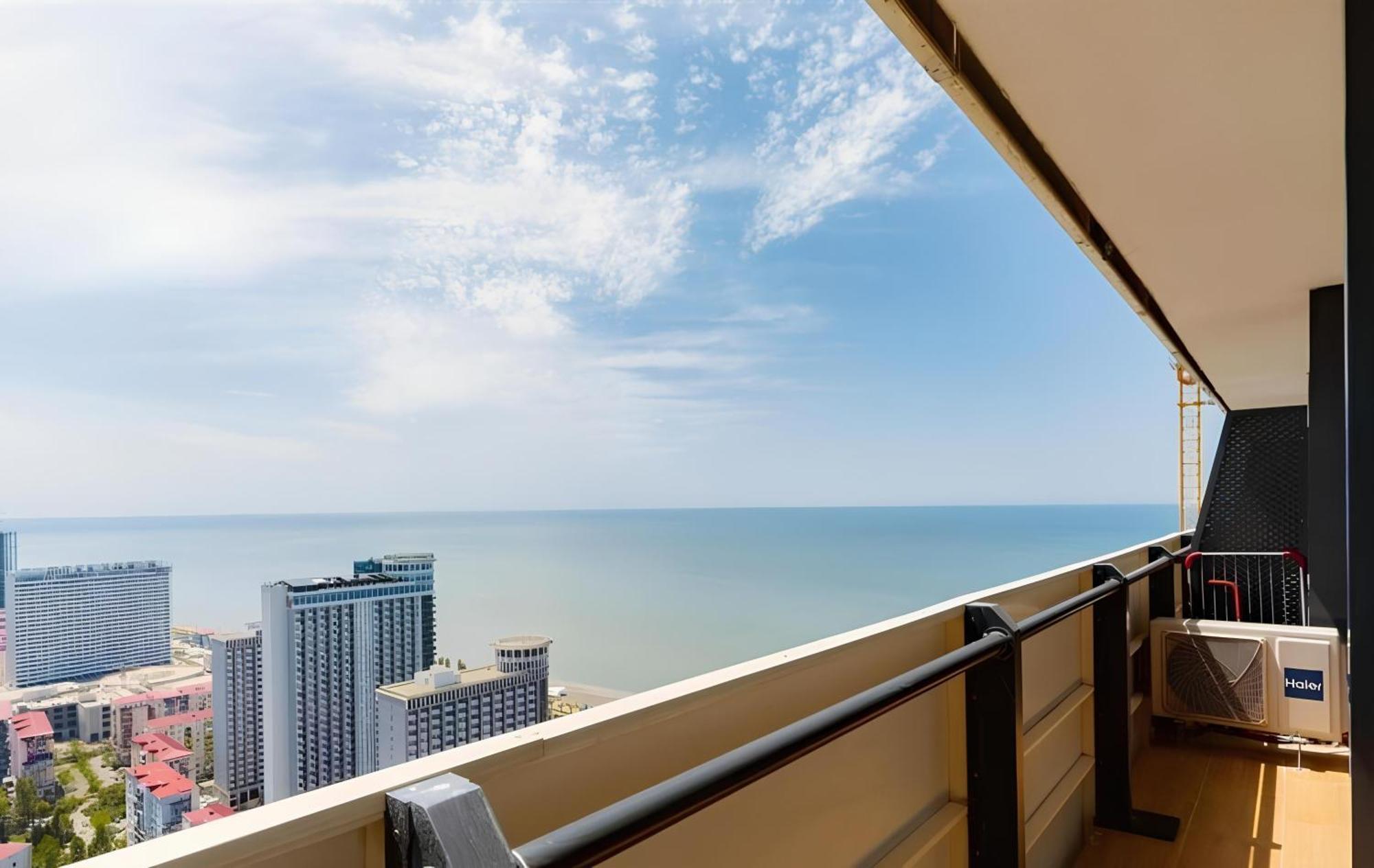 Panorama Seaview Batumi Lux Orbi City エクステリア 写真
